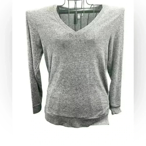 Lucky Brand V Neck sweater good as new! - Picture 2 of 8